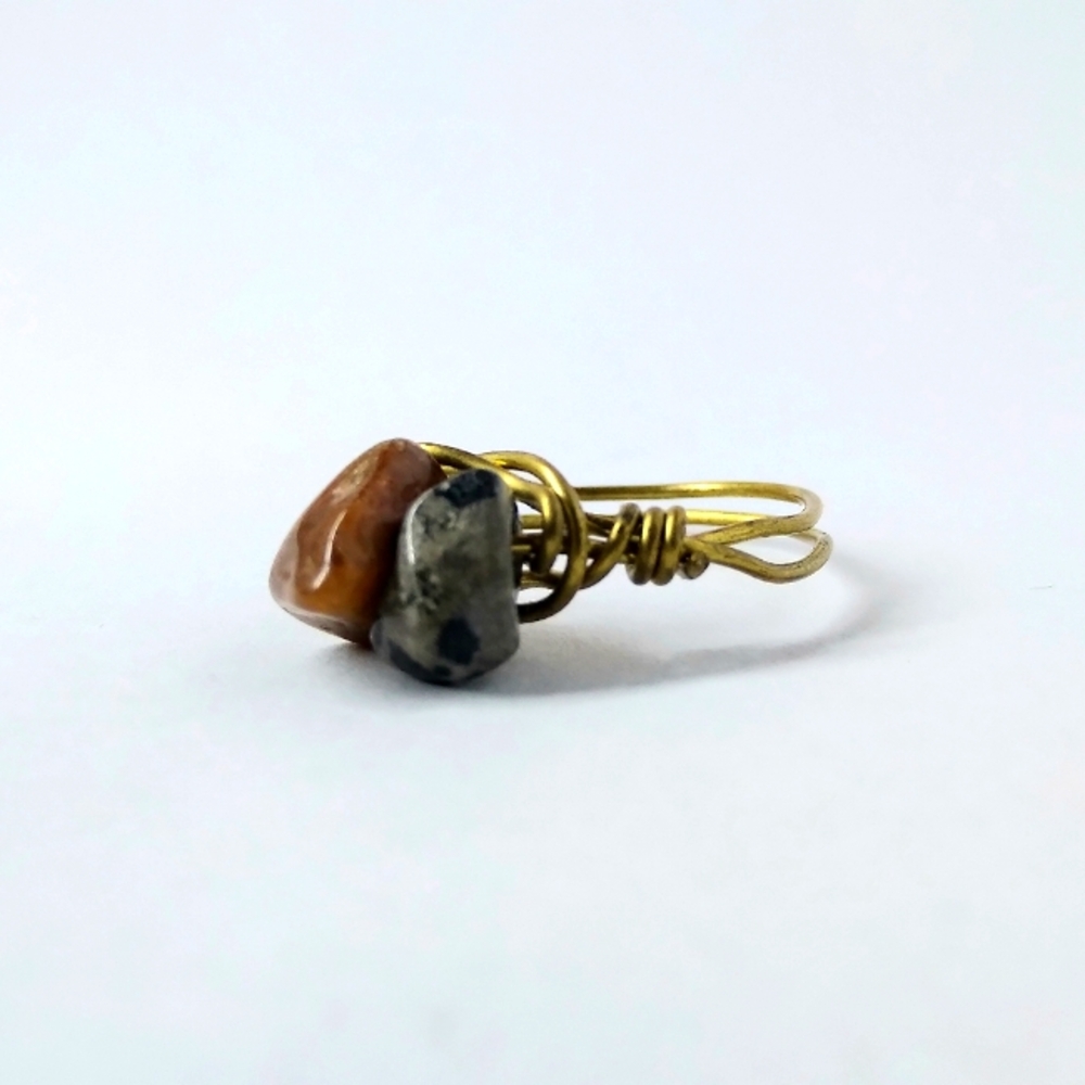 Beautiful Brown and Dalmation Gem Handmade Twisted Gold Ring Size 6.5